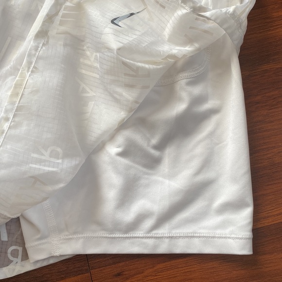 NWOT Nike Air Running Shorts - Picture 5 of 5